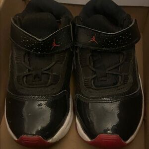 Jordan Black and Red Shoes w/box